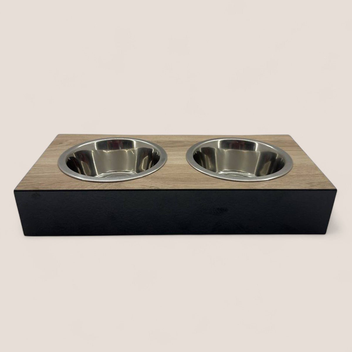 Pet Bowl – Plywood with Egger Coating: Natural Halifax Oak | Black 