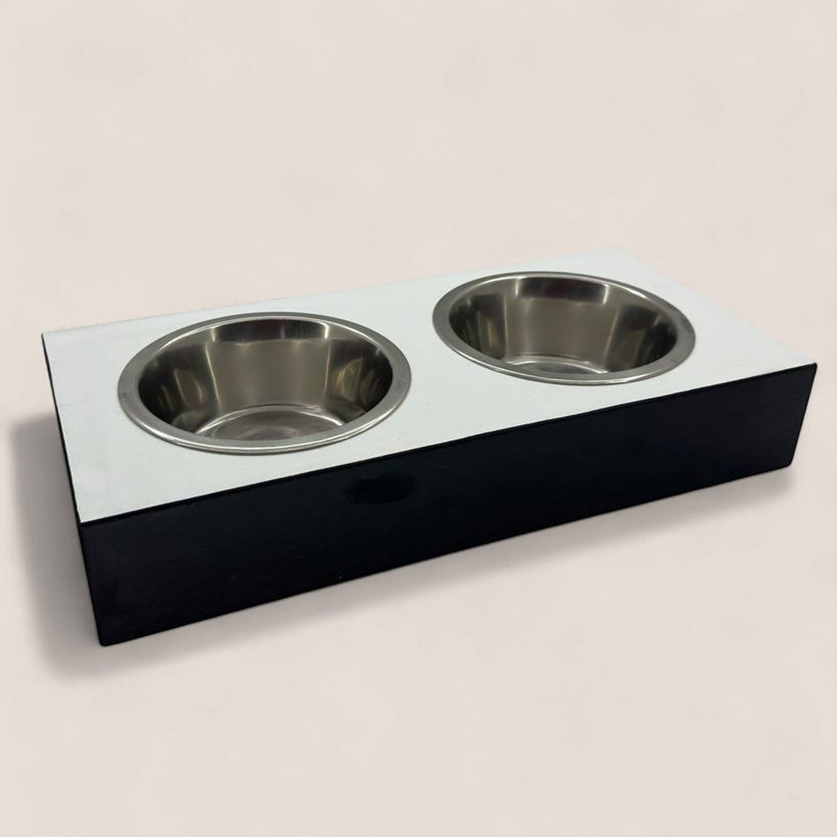 Pet Bowl – Plywood with Egger Coating: White | Black