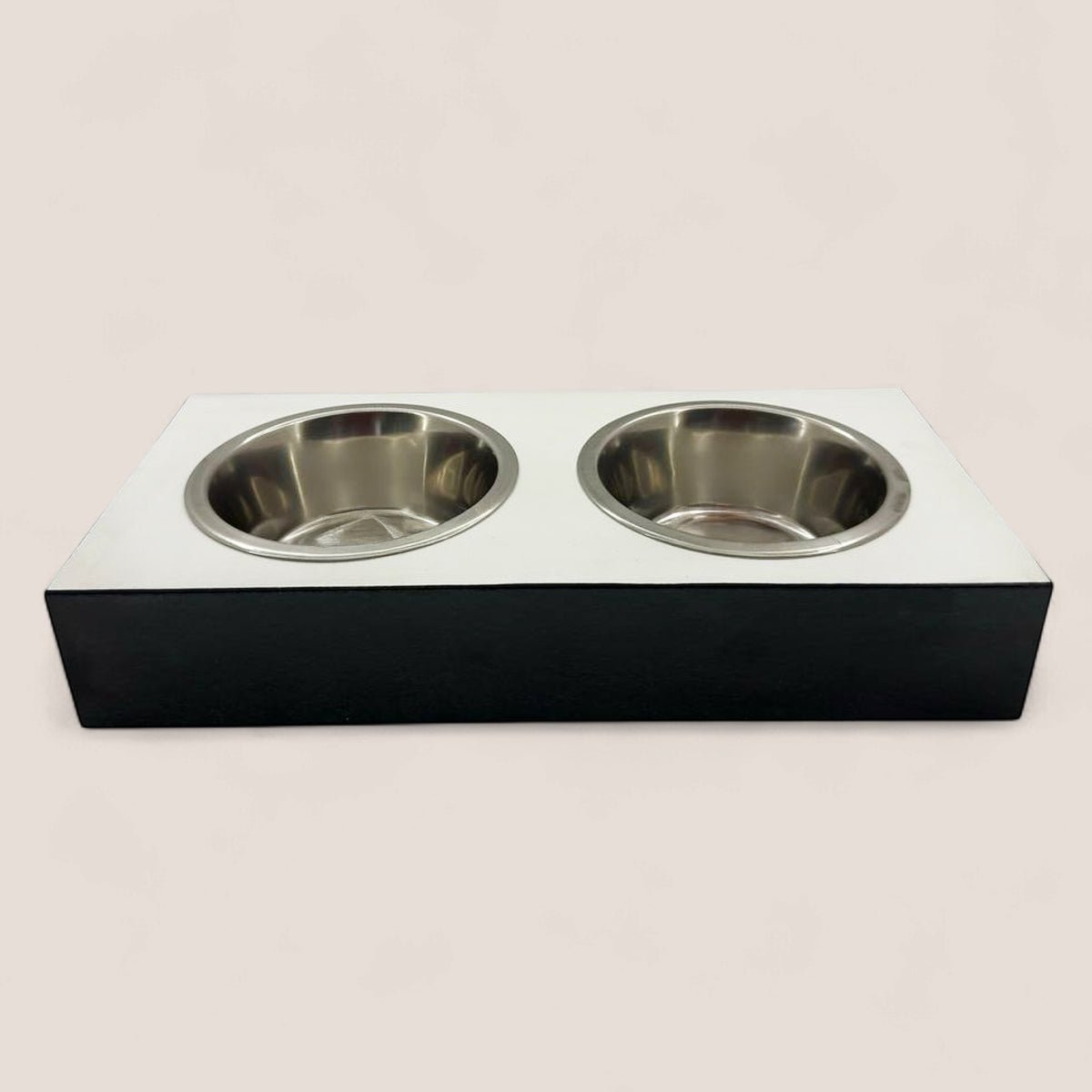 Pet Bowl – Plywood with Egger Coating: White | Black