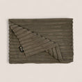 Charger l'image dans la visionneuse de la galerie, Pet Set Brown
